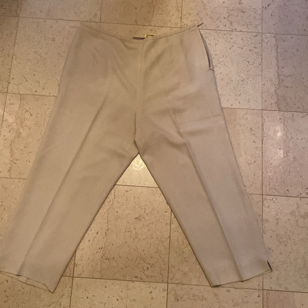 Valerie Stevens 100% silk